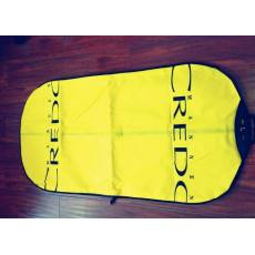 廠家供應(yīng)彩色無(wú)紡布西服套，防塵大衣罩